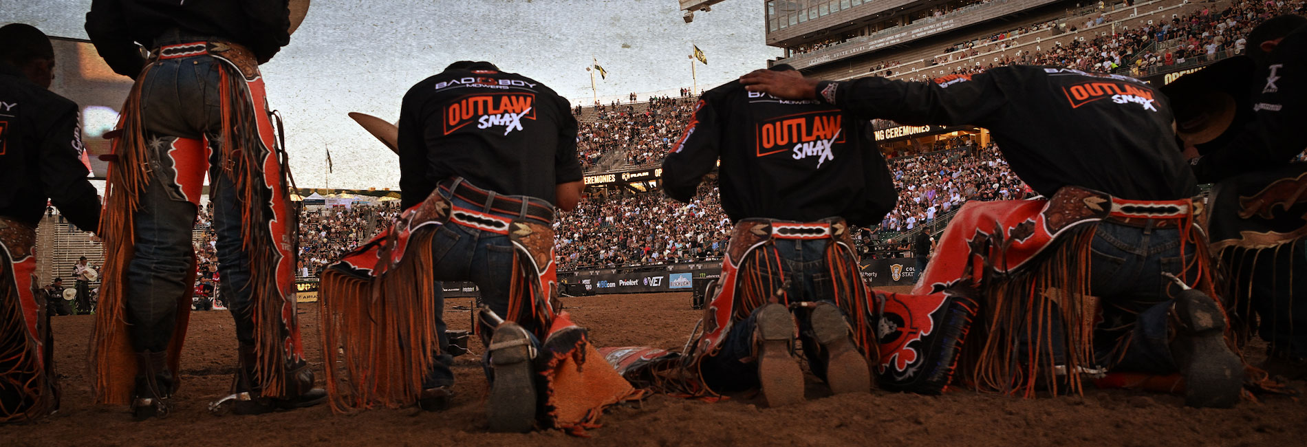 The Kansas City Outlaws getting ready for an event.